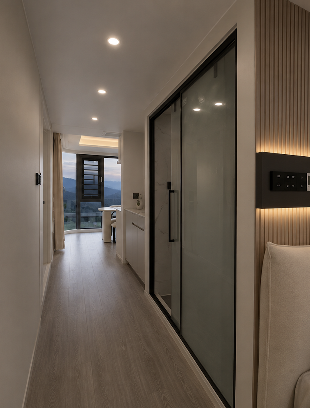 Vista 38 Grand interior and exterior view 5